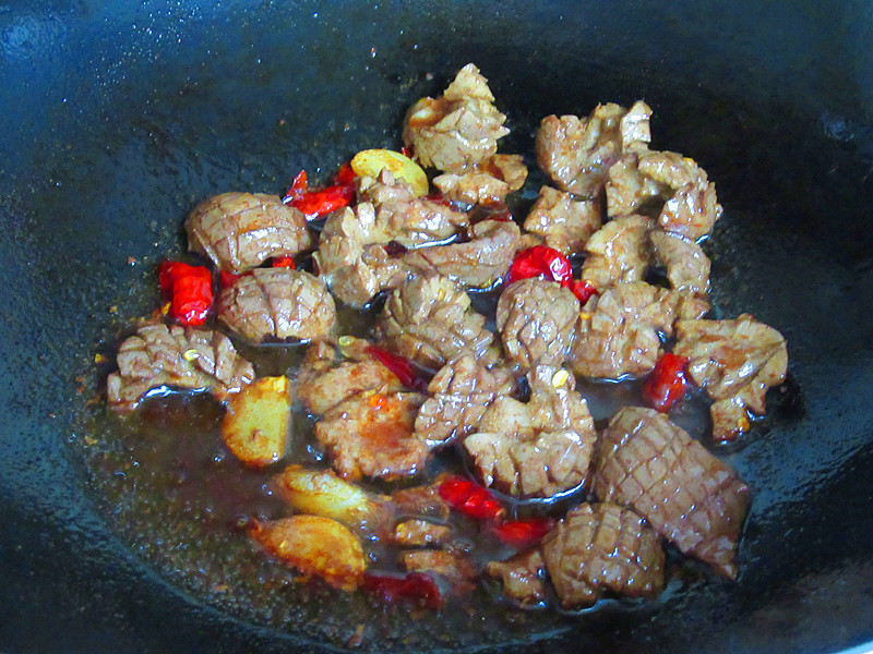 The essence of a whole pig, various methods, men eat more, relieve fatigue-like body