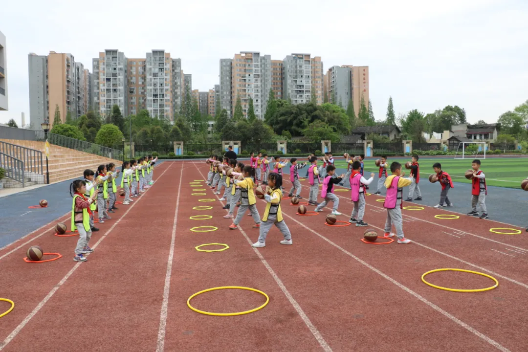 成都市双流区实验小学外国语学校丨体育课堂 生机盎然