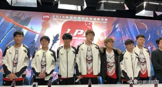 IG已经把冠军握在手中，只需要轻轻拿起就行了，skt不算什么