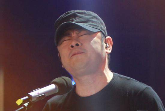 被汪峰那英杨坤等人群攻，十几年前的刀郎，到