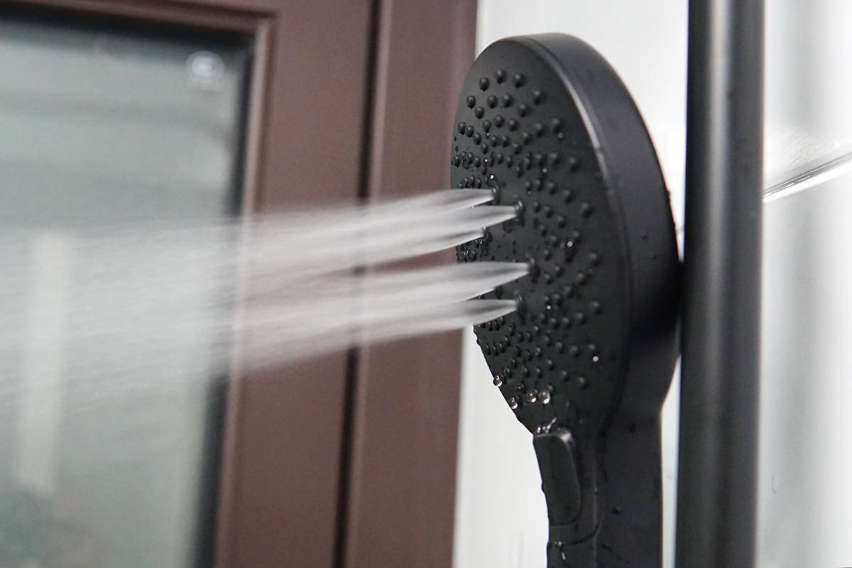 diiib大白多功能黑钻花洒带来淋浴新体验~洗澡爽翻