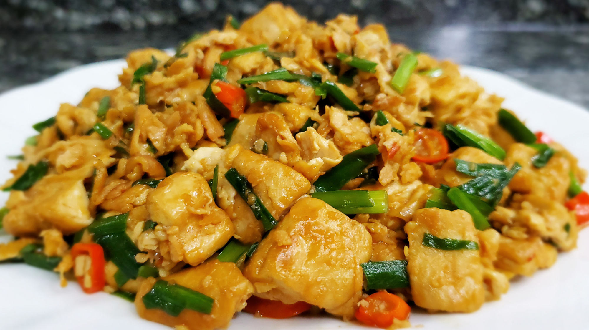 春節“炸菜”做得多，熱一次油鍋，做6種炸貨，省的油鍋反复熱