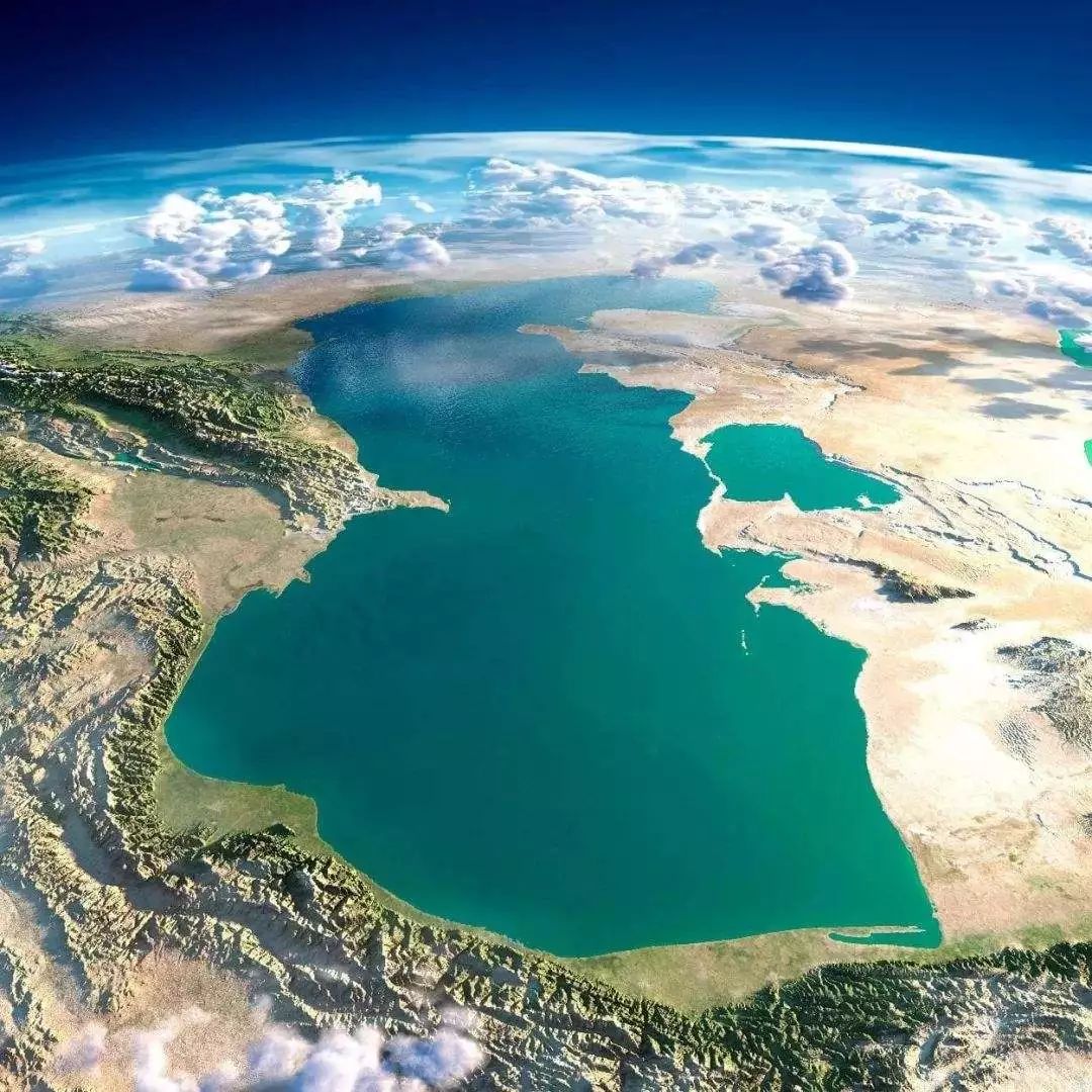 世界上最大的湖，因丰富的石油引起五国争夺，被誉为第二个波斯湾