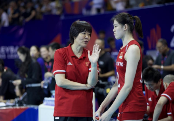 中国女排大猜想！郎平或可雪藏7仙女，李盈莹领