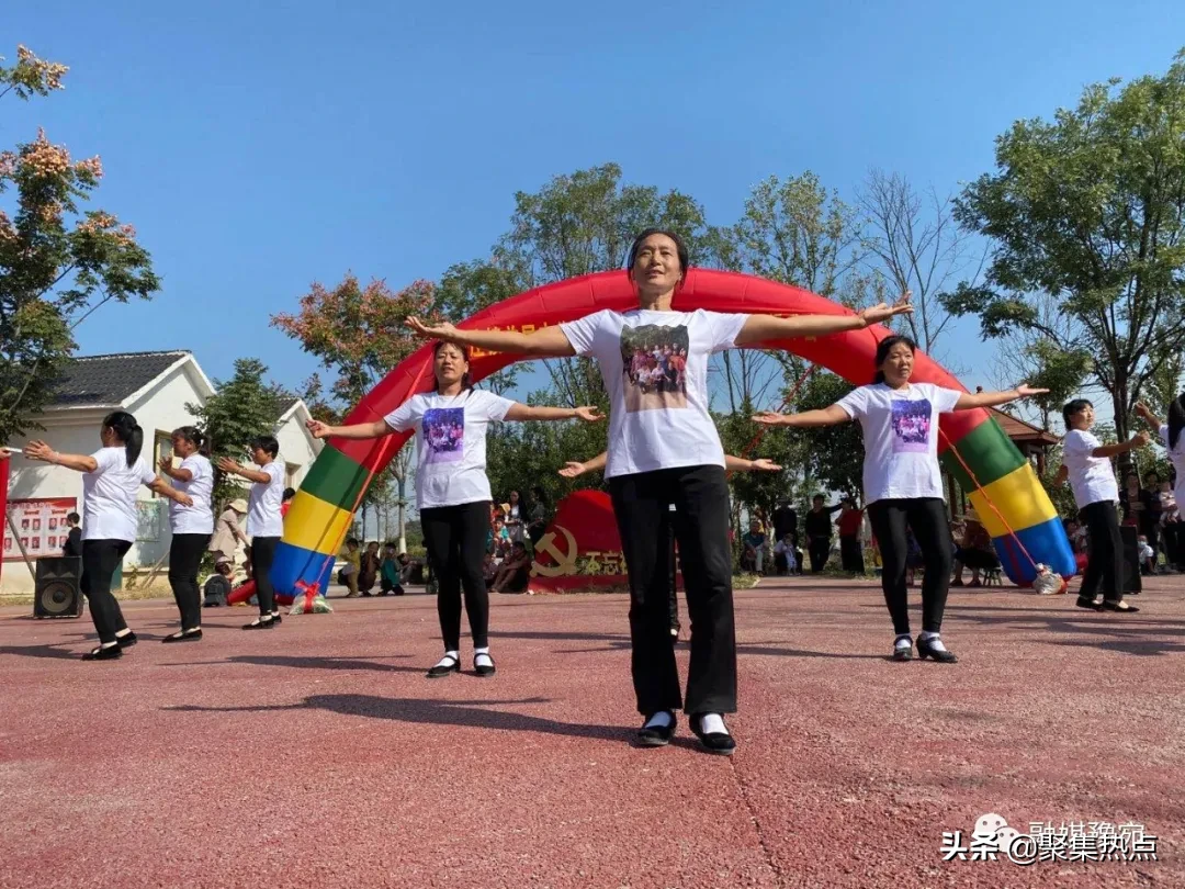 卧龙区英庄镇：首届文化艺术交流会暨广场舞培训提升会圆满落幕