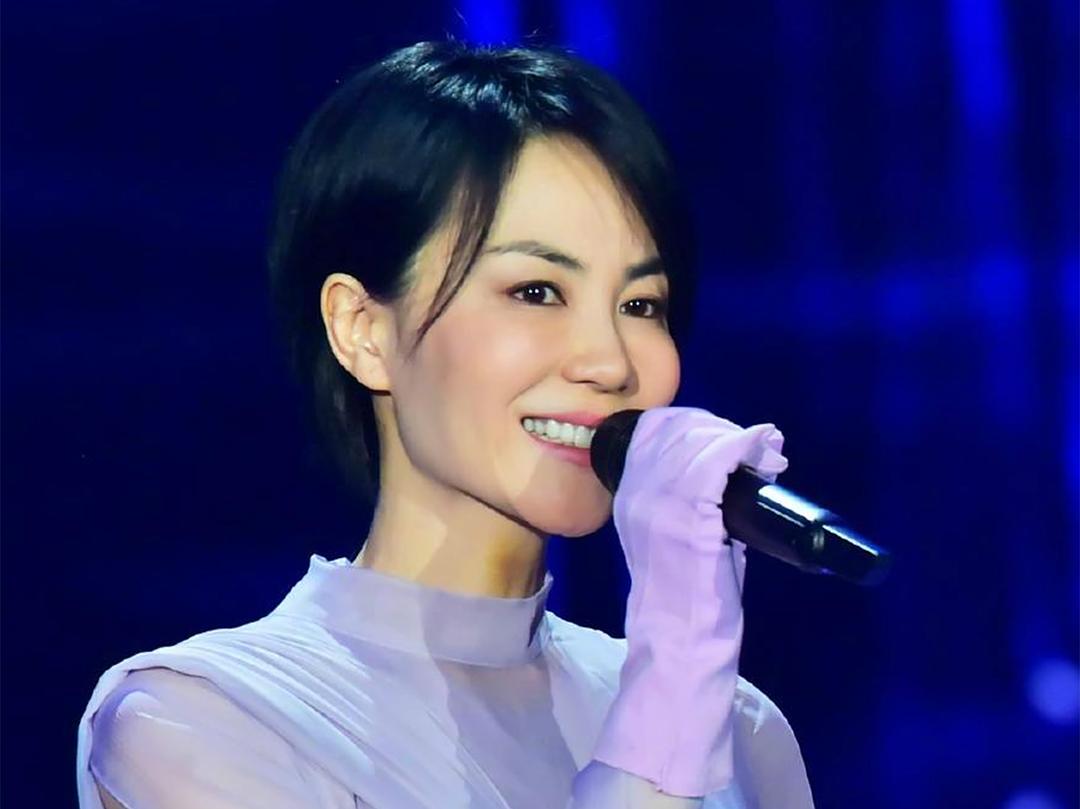 港媒报道：王菲为谢霆锋生下一子？