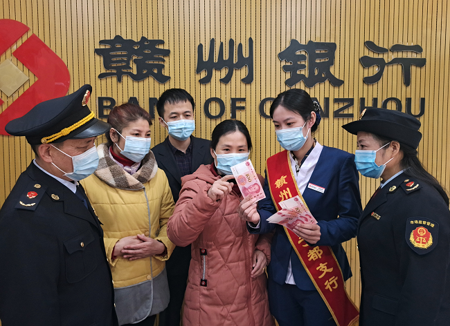 江西于都开展315金融知识宣传活动