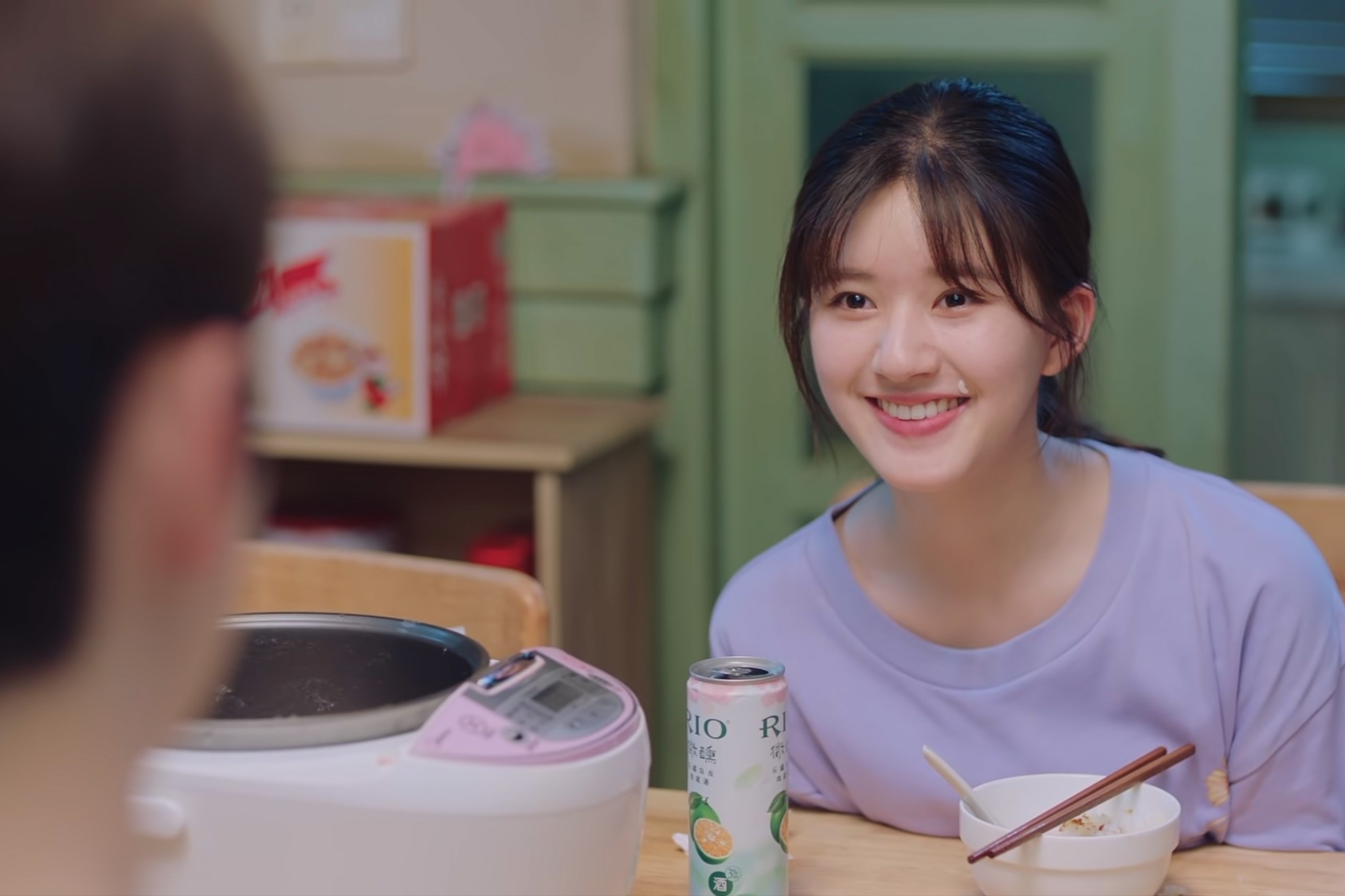 一不小心捡到爱原著性格讨喜的顾安心被上司骚扰入狱后被同事排挤