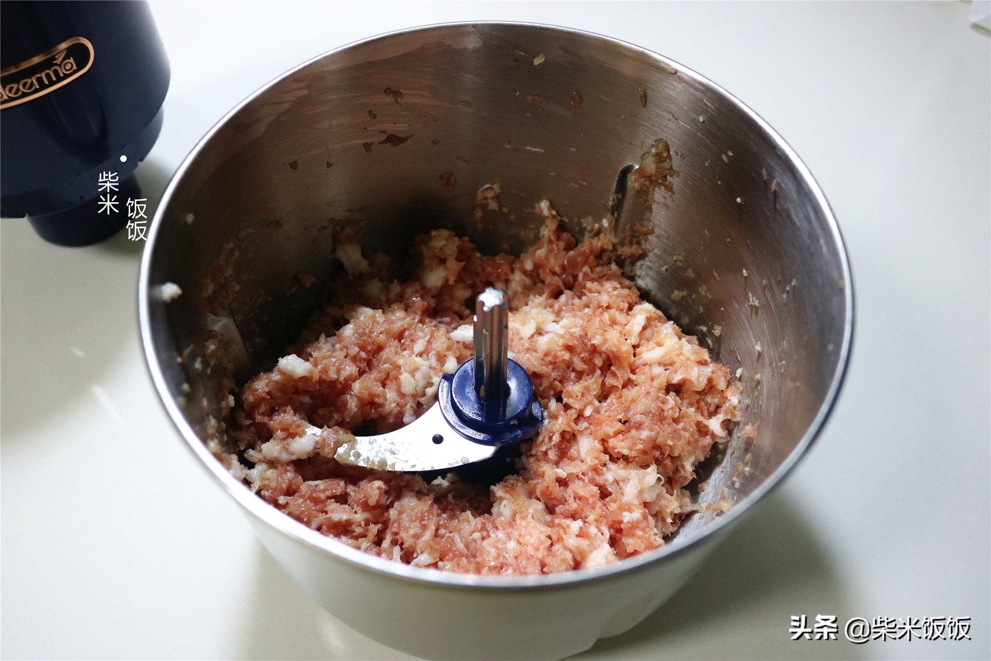 餛飩的家常做法，從擀皮到調餡全教你，湯鮮肉香，太好吃了