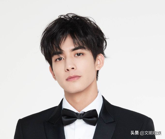 《漂亮书生》阵容亮相！鞠婧祎宋威龙双双发糖