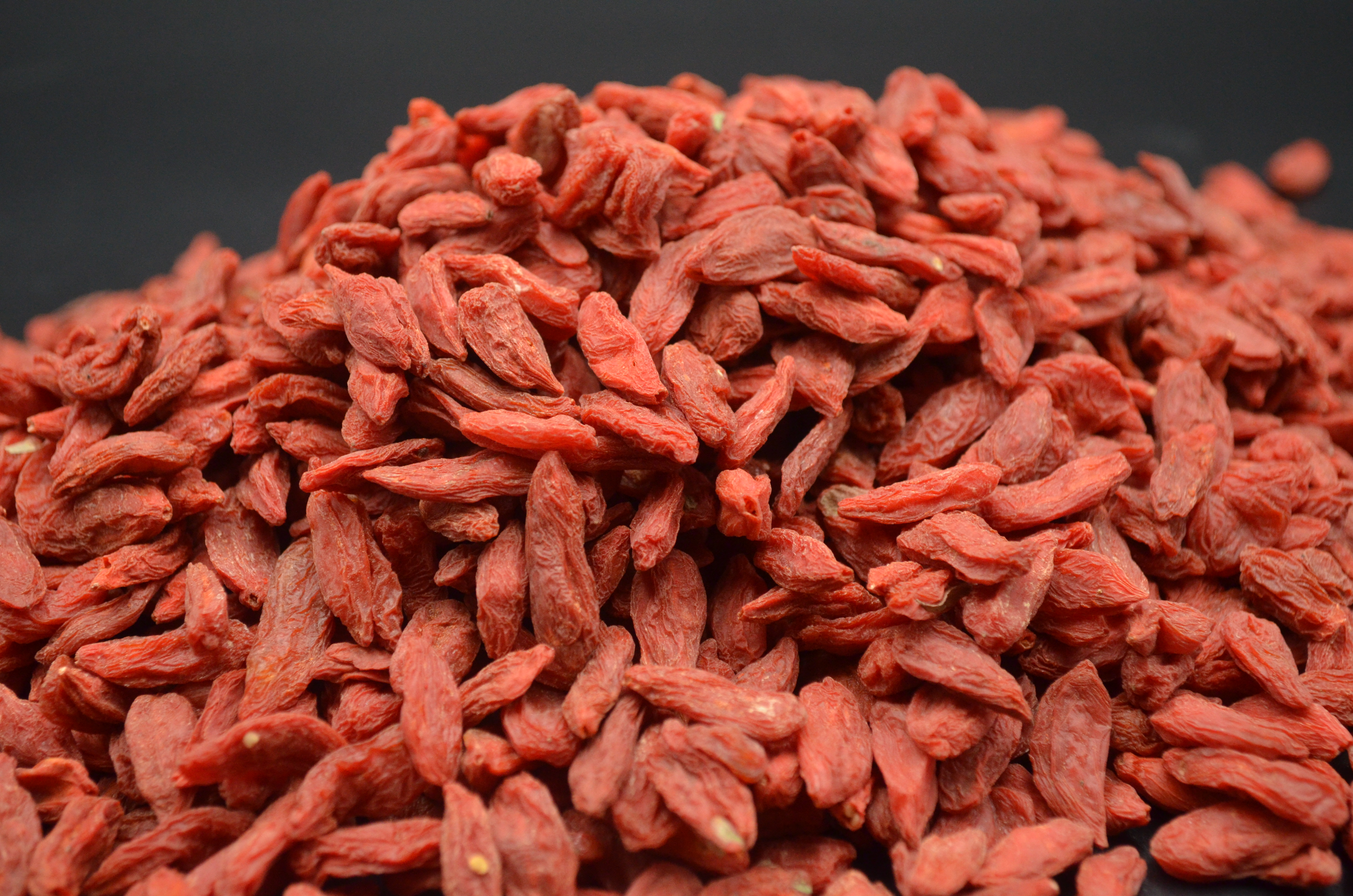 教你如何挑選優質的枸杞子，再也不怕買到劣質枸杞，看完長見識了