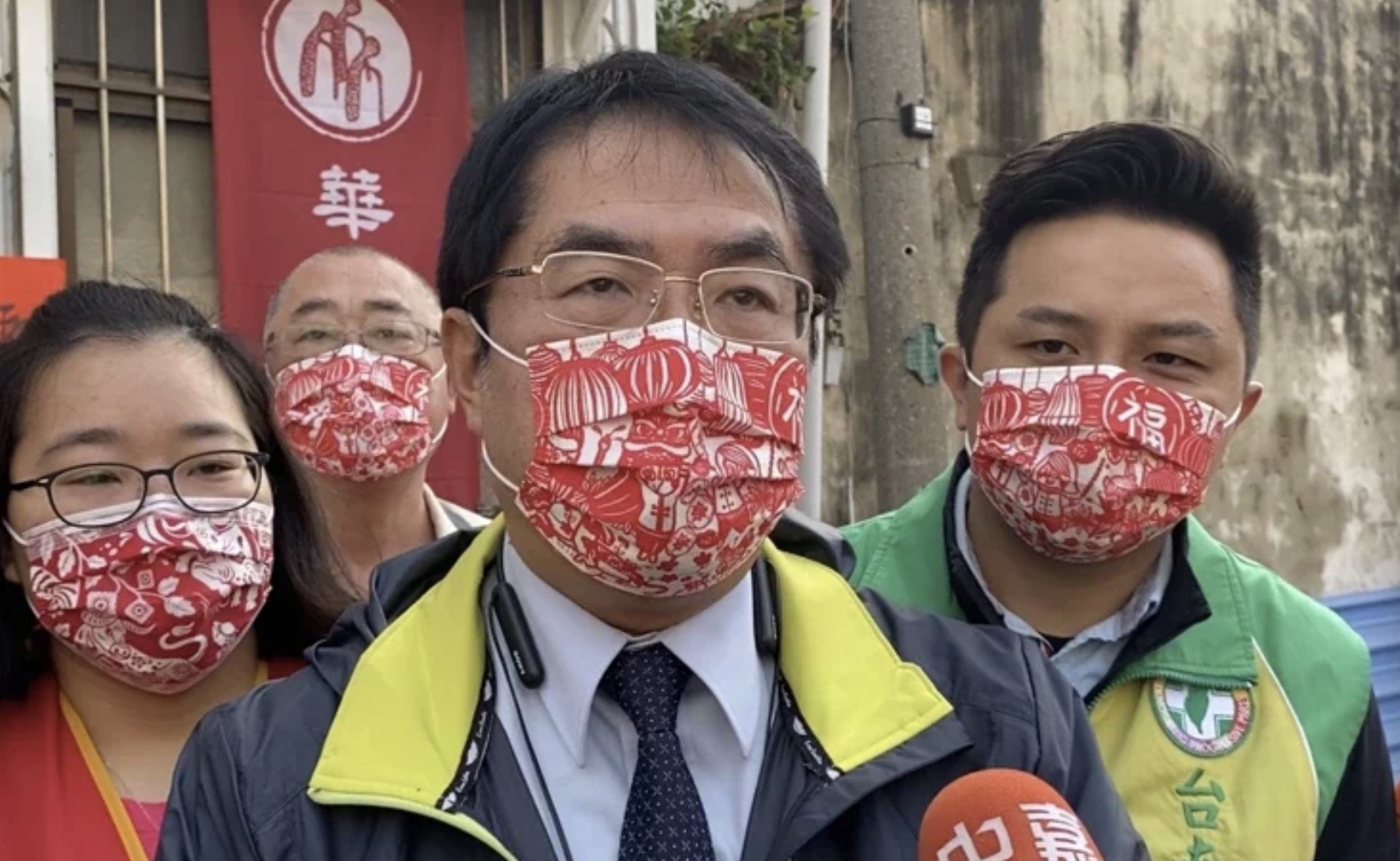 大陸暫停台灣菠蘿進口，蔡當局的對策居然是：大家一起吃
