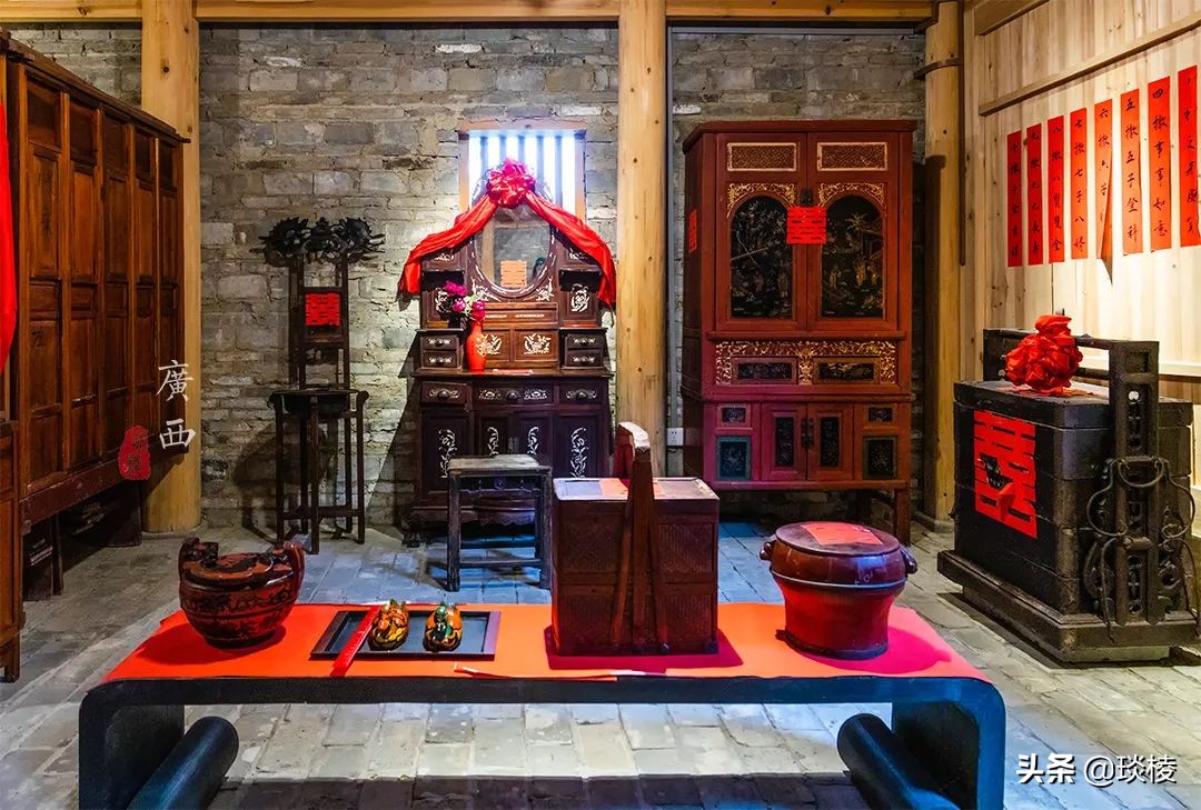 The owner spent 11 years investing 400 million yuan to build an ancient village with very few tourists