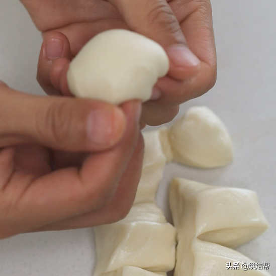 3两面粉做了9个老婆饼，正宗配方做法不难，皮脆馅香全家都爱