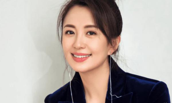 她在拍戏途中意外怀孕，如今10年过去了，孩子的