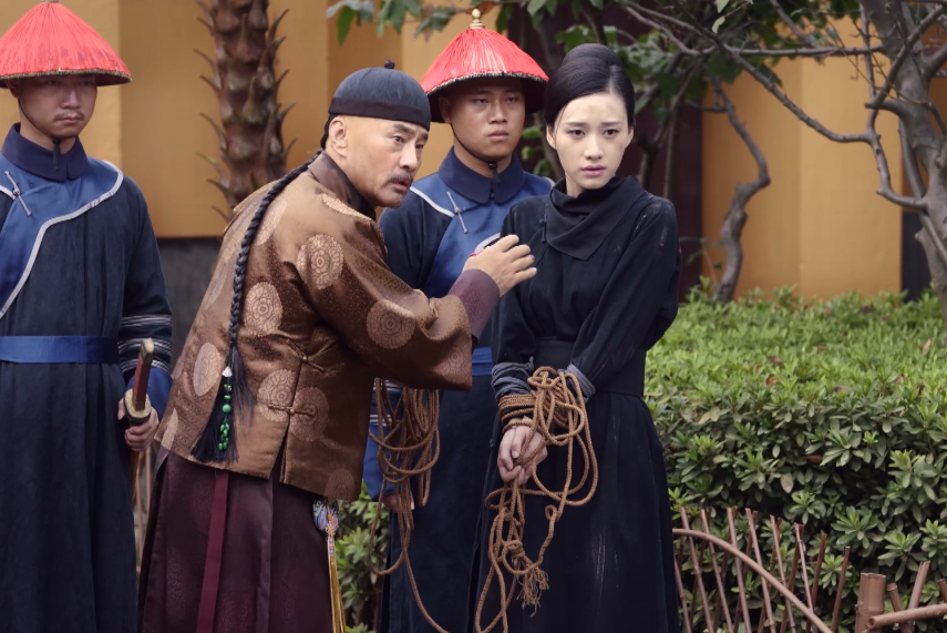 新《鹿鼎记》陈圆圆上线，演员脸肿身材发福，又成历届最差一版