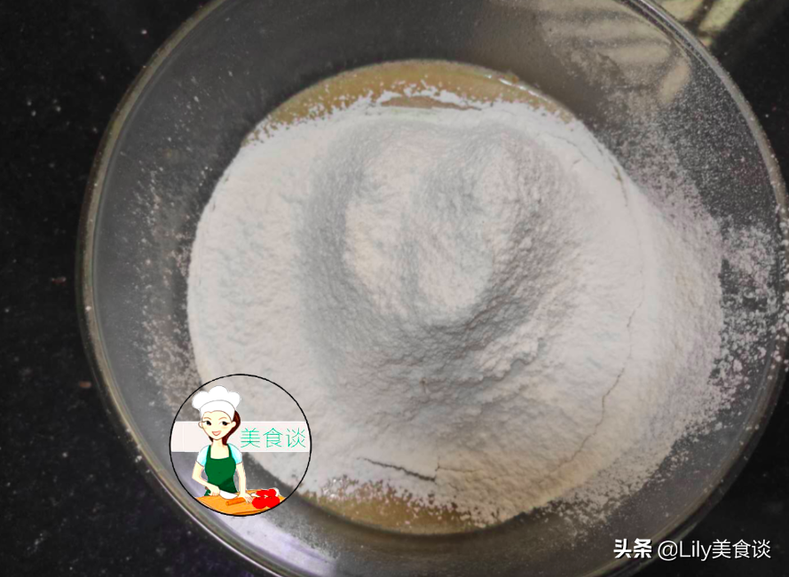 早餐儿子就认这饼，不用烤箱，平底锅一烙就好，隔三差五点名要吃
