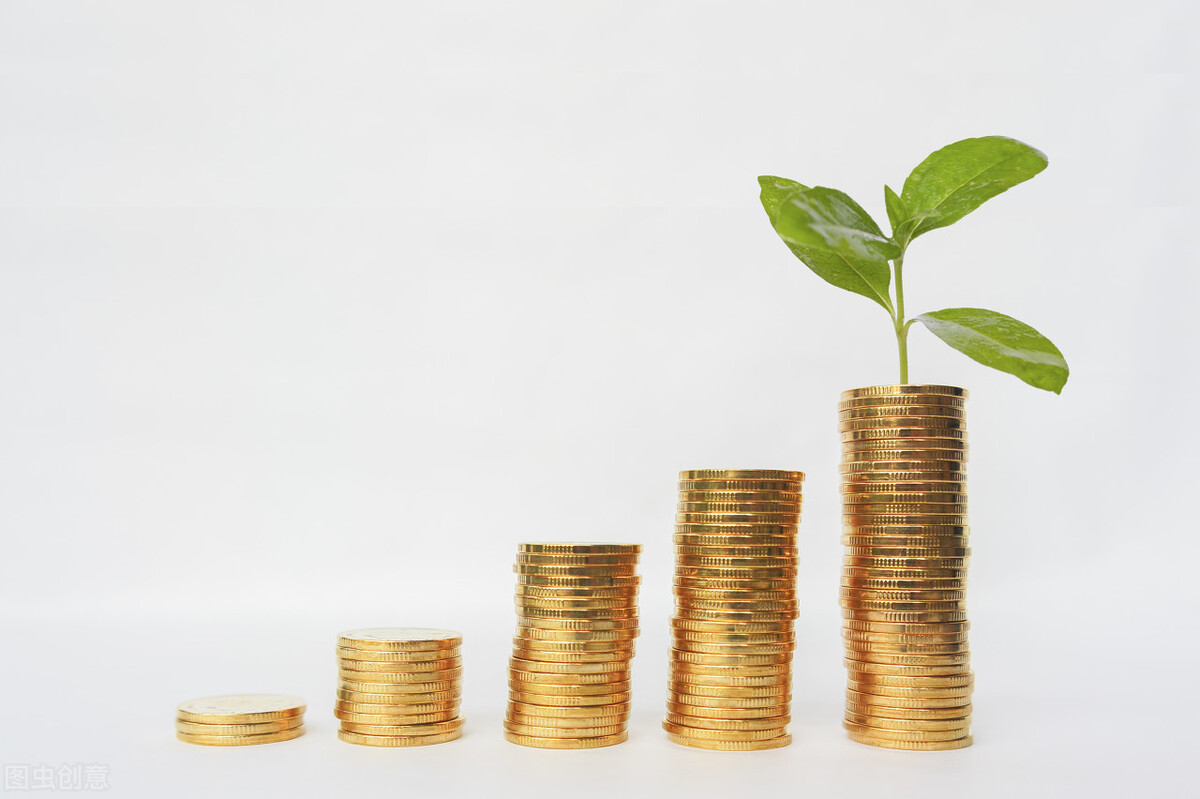 按最低标准缴纳社保，缴费满30年，退休时能领多