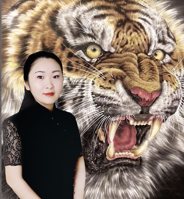 青年画家王圆圆——韵致微妙 神赋新格 空灵之美