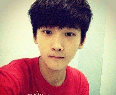 邢昭林碰瓷杨洋，自称EXO师弟被官方打脸，还和