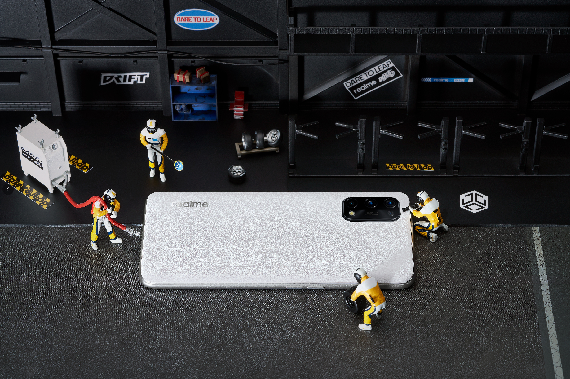 最值得入手的千元5G手机：谁说性能和颜值不可兼得？