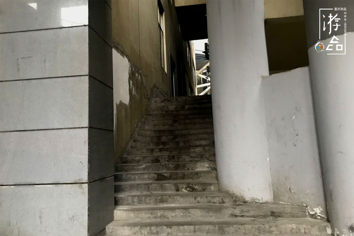 老重庆教你破解“山城迷宫”：不看导航，如何迅速找到近路？