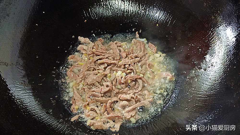 图片[7]-海鲜菇别光涮火锅 教你做个家常小炒 制作简单 营养美味真香-起舞食谱网