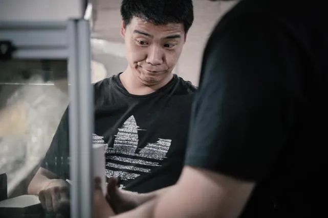 “他们说我是傻子，但我年入1300万”