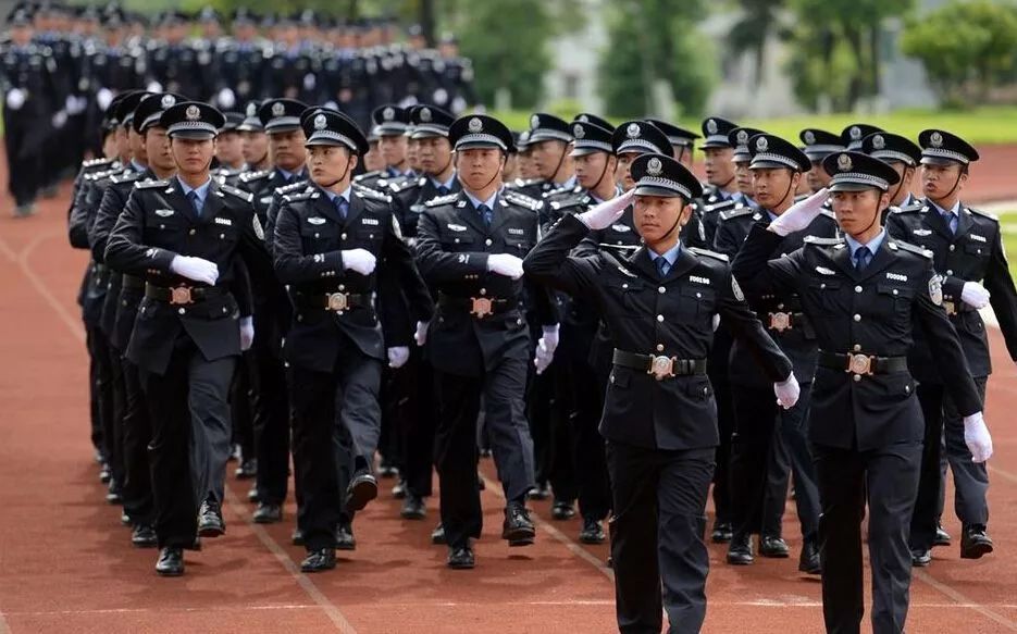 讷河案：一个“仙人跳”牵出42具尸体，现场法医中尸毒至今不愈