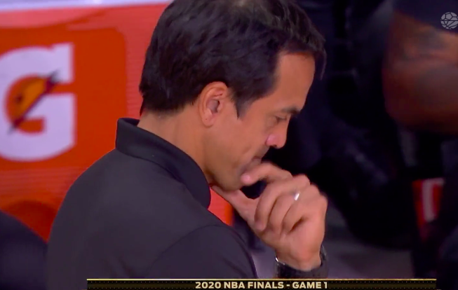 熱火沒戲了？斯帥被打低頭沉思眉頭緊鎖，板凳49比31看到希望