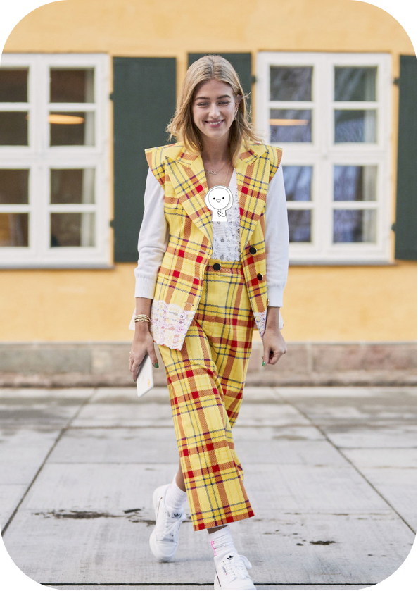 复古风今年强势来袭，款式百搭的格纹裤“卷土