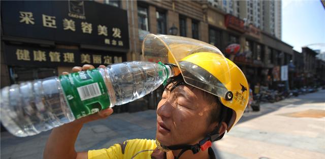 扎心！科技巨头底层员工遭辱骂：你那么大岁数还没混好