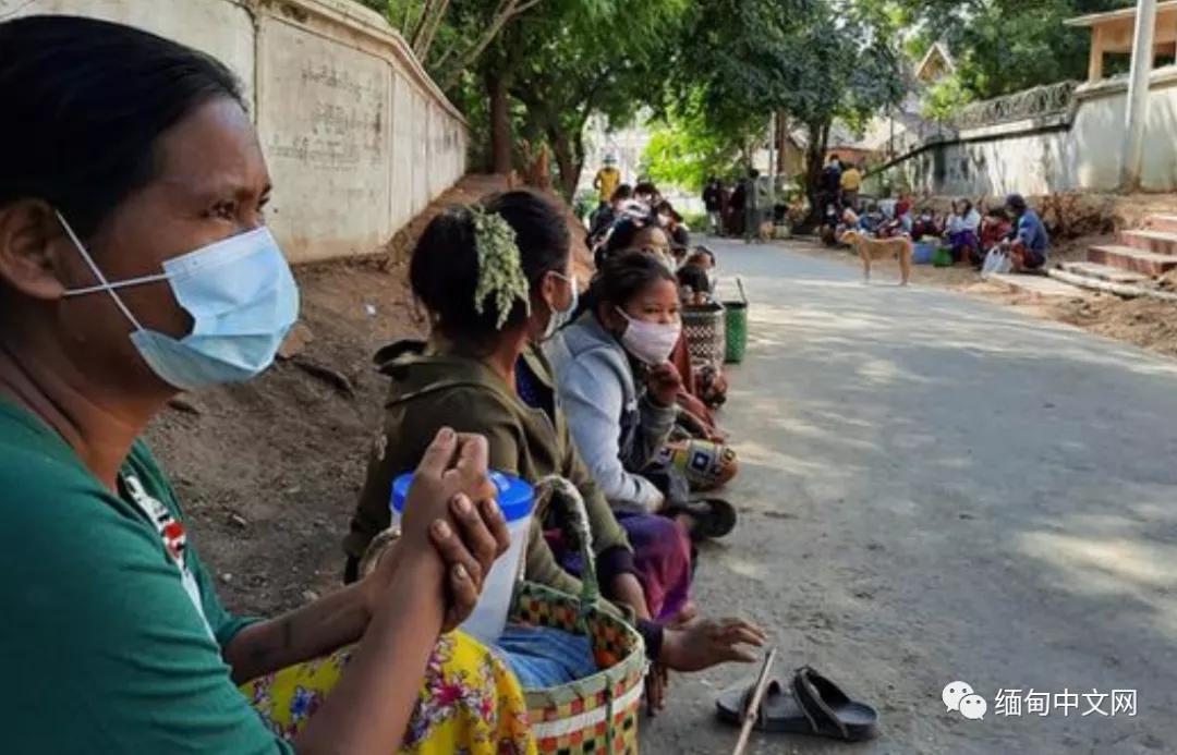 太慘了！ 緬甸上百人排隊乞討！ 沒辦法只能吃別人的剩飯剩菜