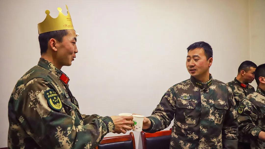 ±侯֧ | 侯<a href=http://www.cngansu.cn/news/ target=_blank class=infotextkey></a>ܶӰ֧