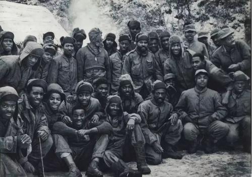 抗美援朝时，美国“黑人连”主动向志愿军投降，到底怎么回事？