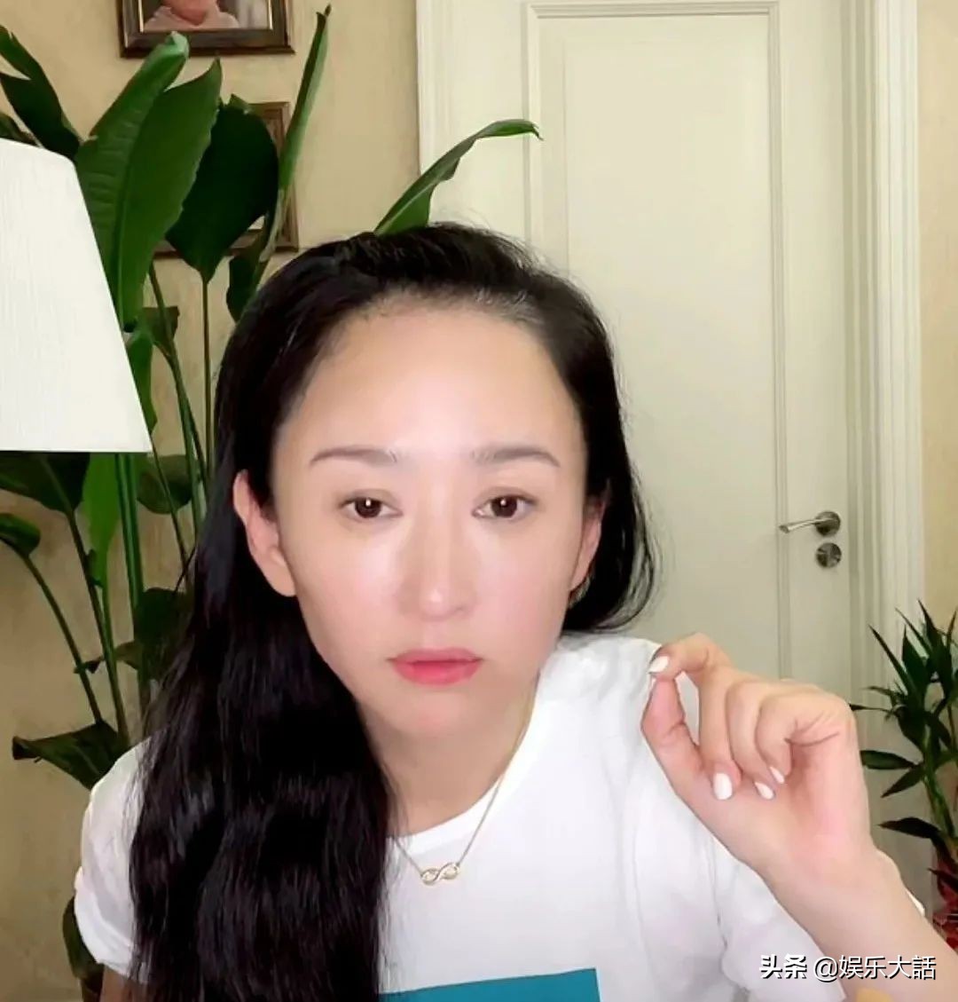 近乎退圈的女演员只服这5位，颜值能打不说还有演技，灵气逼人