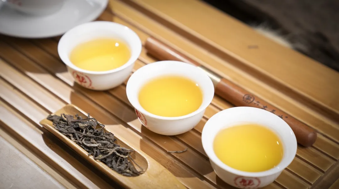 四月,用一杯茶打开春天的美