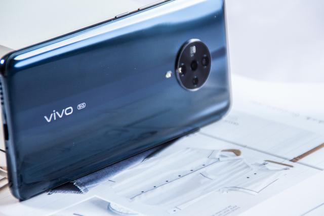 vivo S6评测：面向年轻人的5G轻旗舰