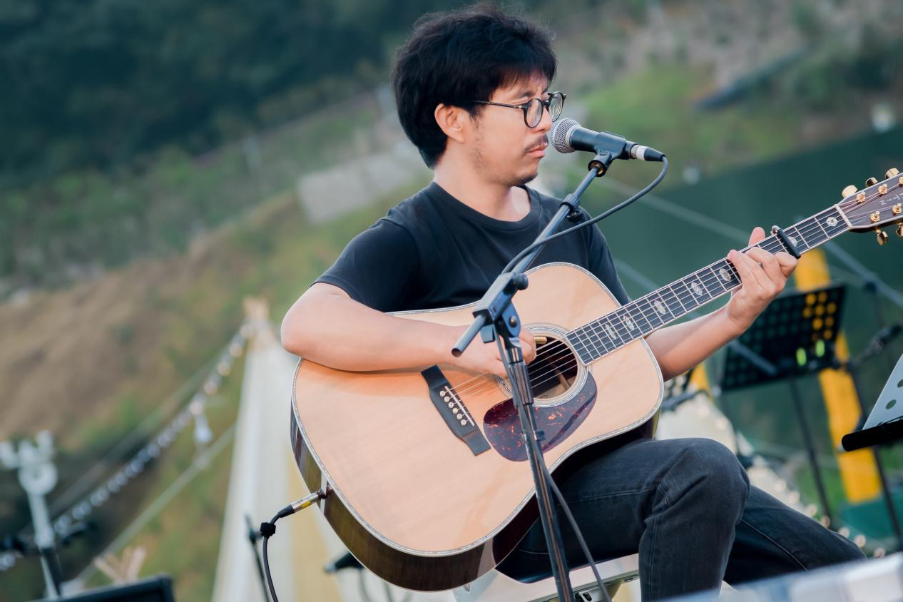 樸樹攜手四位音樂人在云上草原唱響天籟之音