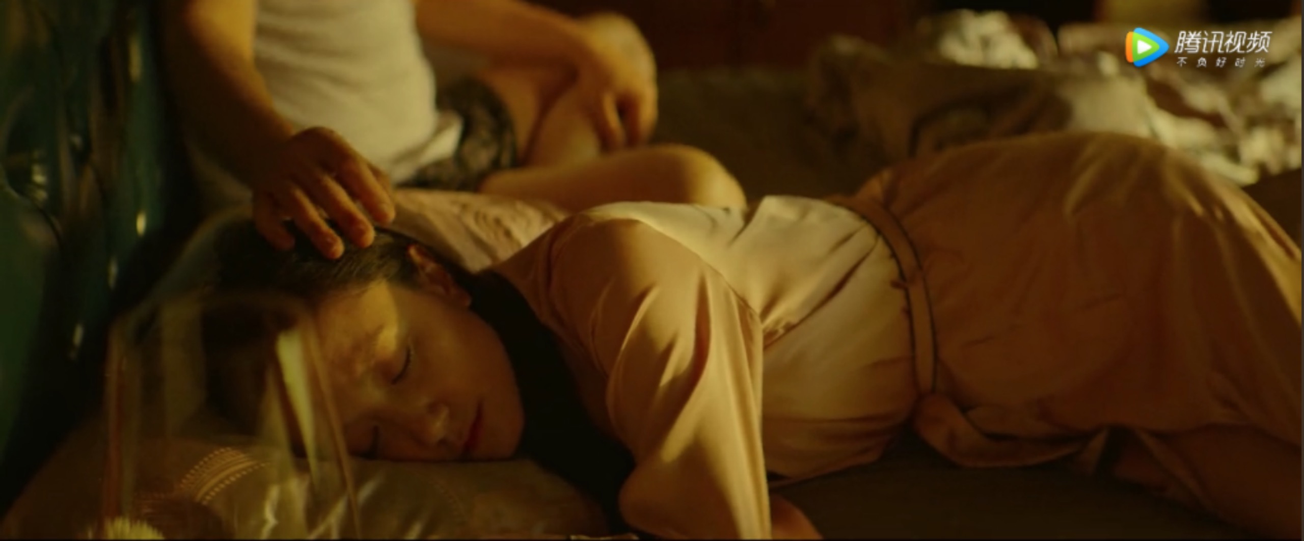 电影《扫黑·决战》二段感情戏看曹县长和林巧儿之间是真爱吗?