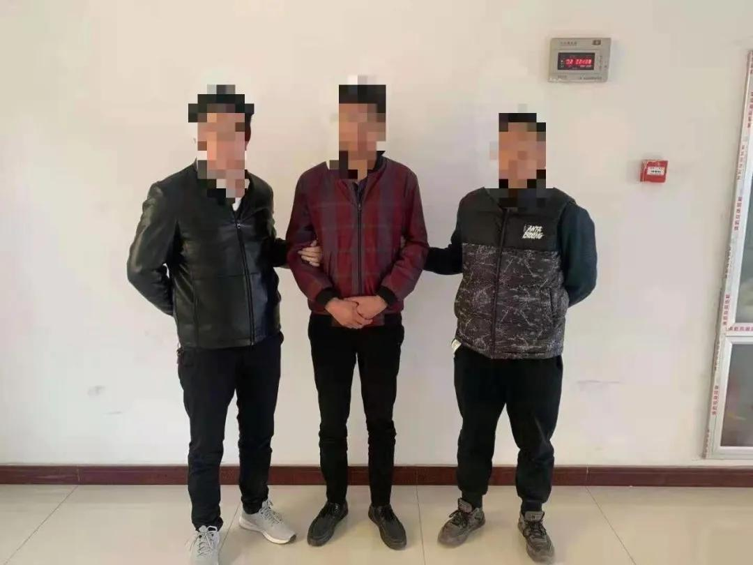 广河县公安局一日再抓两名上网逃犯 广河县公安局一日再抓两名上网逃犯