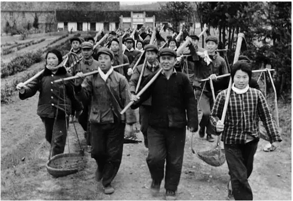 河南老农照顾日本兵47年，他回国后，是怎么对待老农一家人？