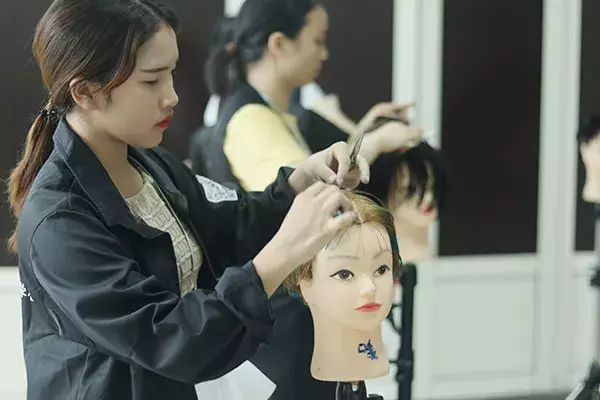 2018年美发职业规划,给自己一个明确的未来!