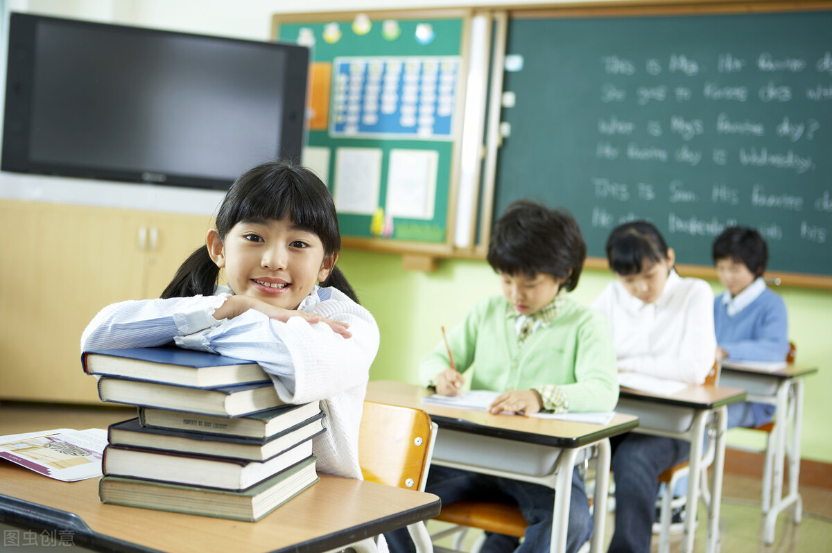 英语培训学校教务管理系统如何提高管理水平？