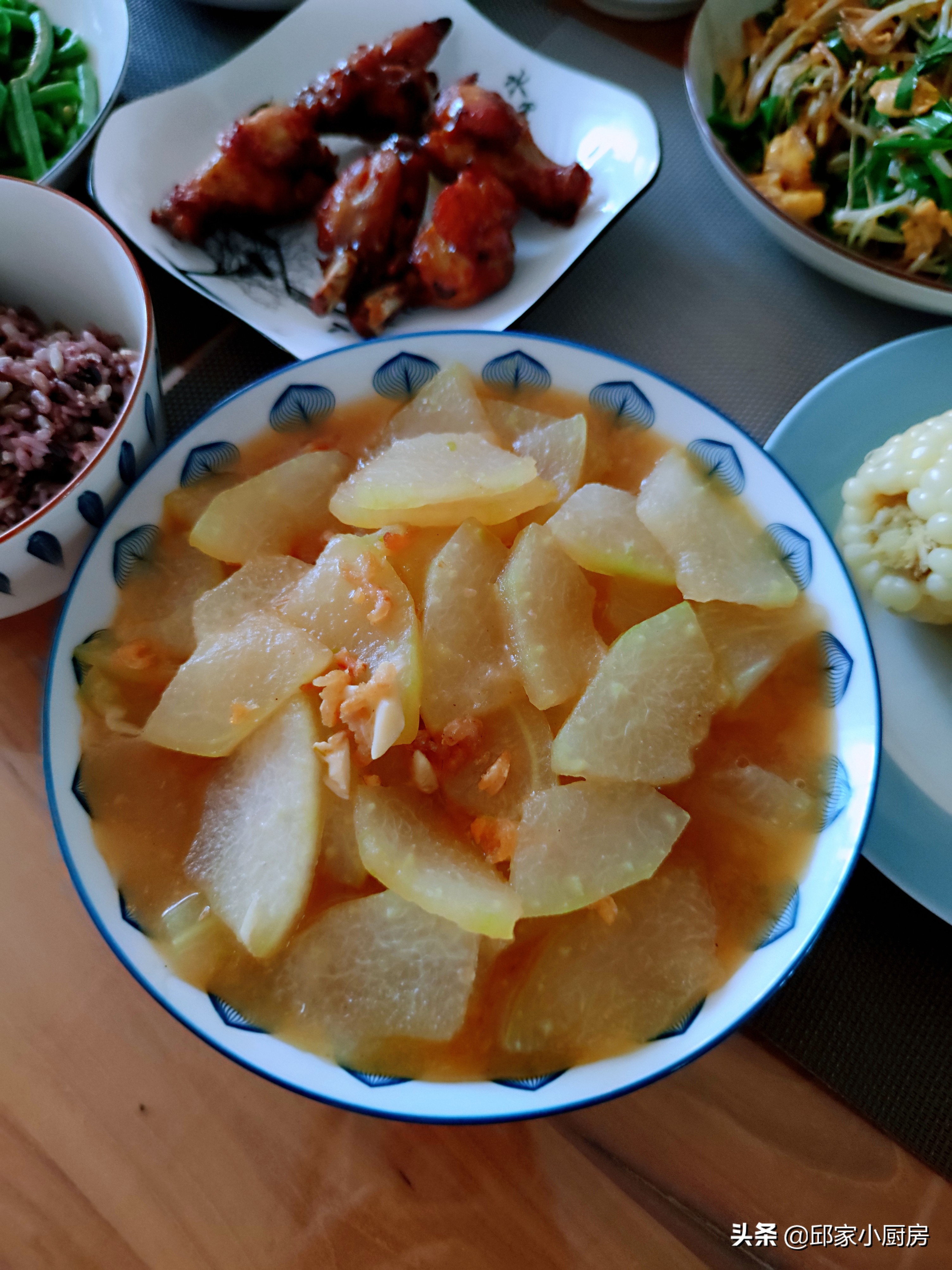 一家三口晚餐，四道簡單家常菜，葷素搭配，一小時全搞定