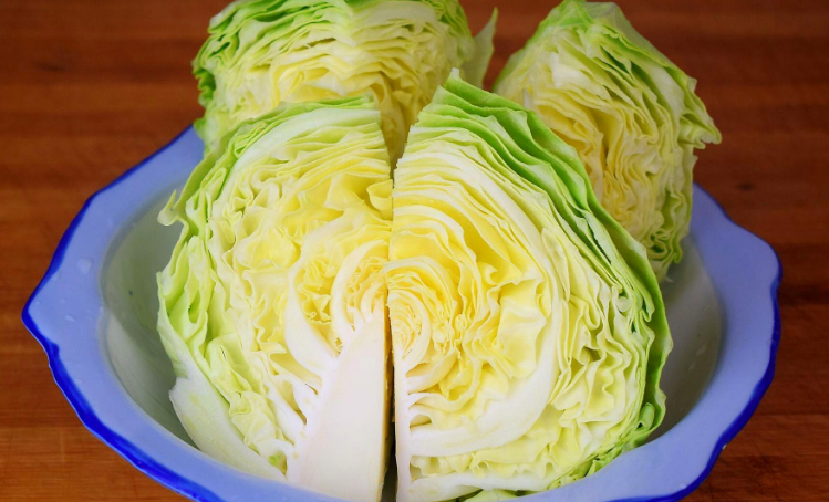 買包菜，挑圓的好還是挑尖的好？ 差別挺大的，挑錯做菜不好吃