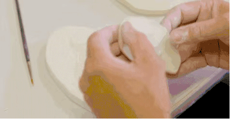 日本“变态”女艺术家，手中的雕塑作品自己会开花，细节让人震撼