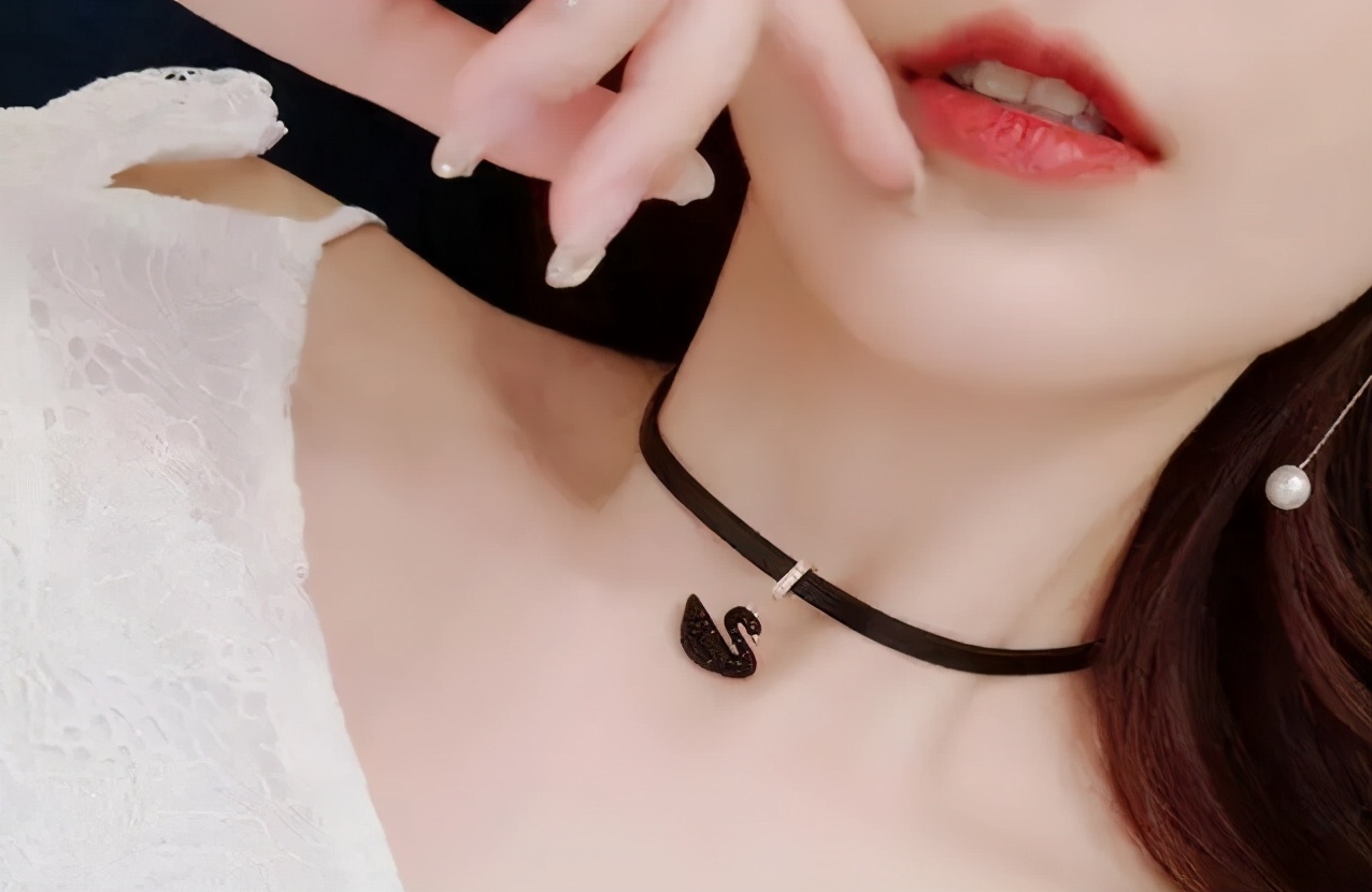 動畫女孩身上的帶子，在現實也漸漸流行起來，這些帶子有什麼用？