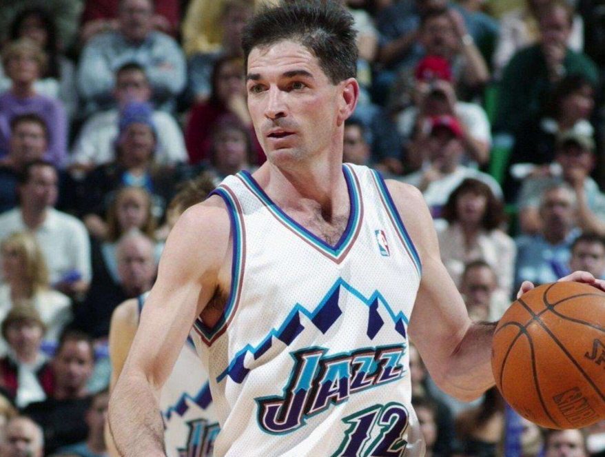 單賽季送出1000次助攻有多難？斯托克頓一人做到七次