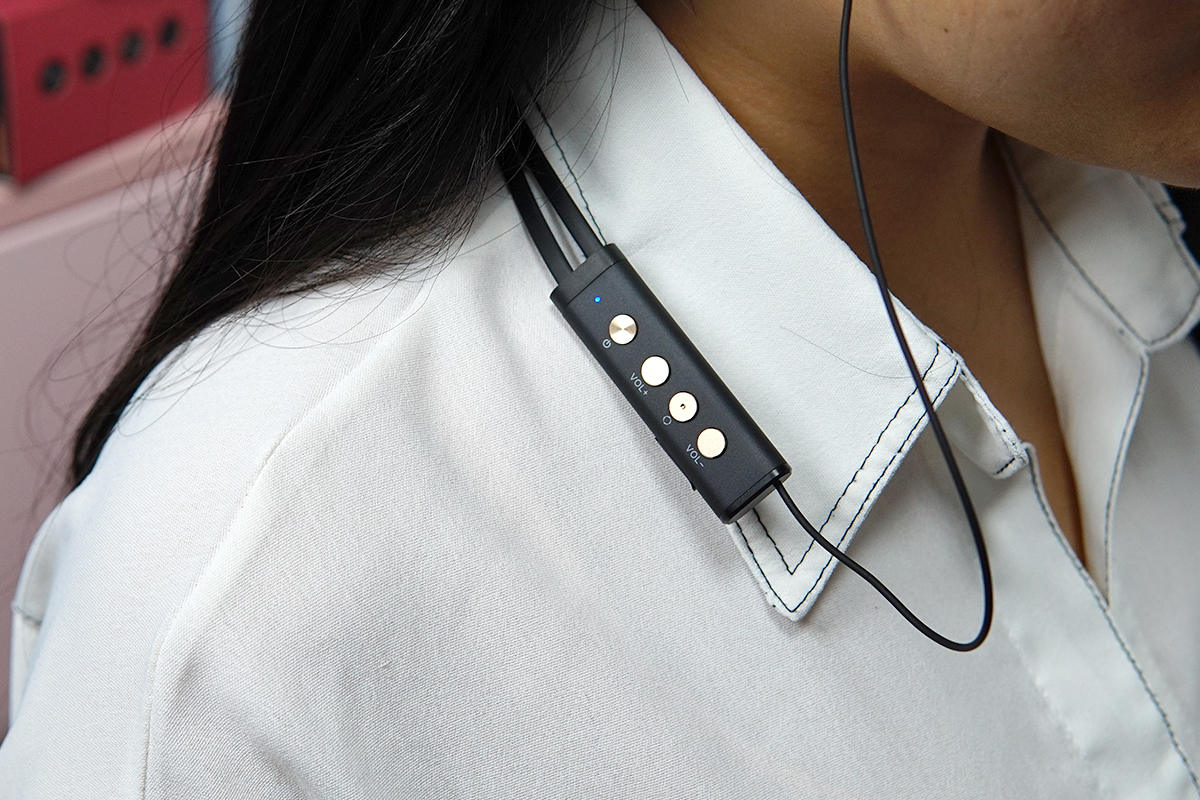 迈出主播的第一步，都是森然WH10监听耳机给的底气